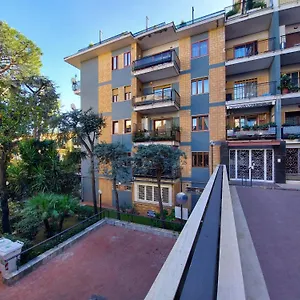 Casa Del Capitano , Napoli Italia